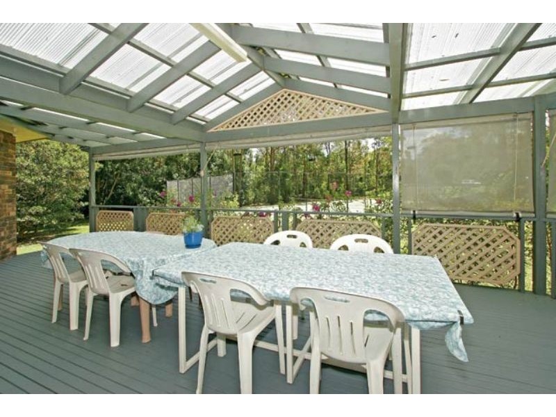 2 Barinya Lane, Springfield NSW 2250