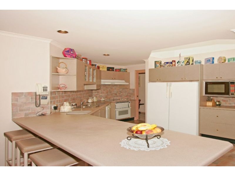 2 Barinya Lane, Springfield NSW 2250