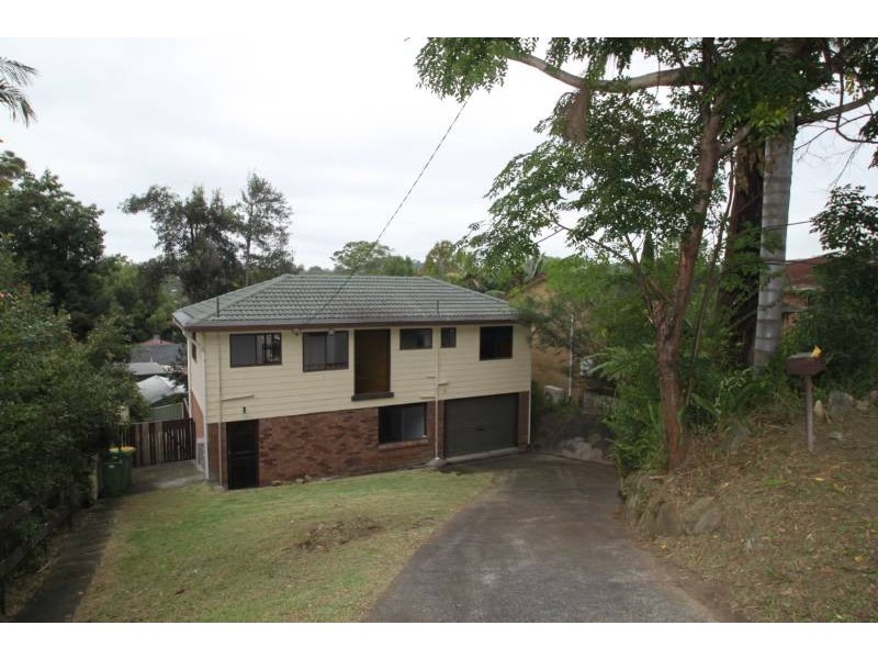 12 Macgregor Street, Wyoming NSW 2250