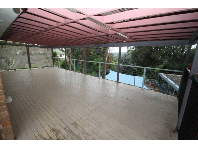 17 Settlers Ridge Close, Lisarow NSW 2250