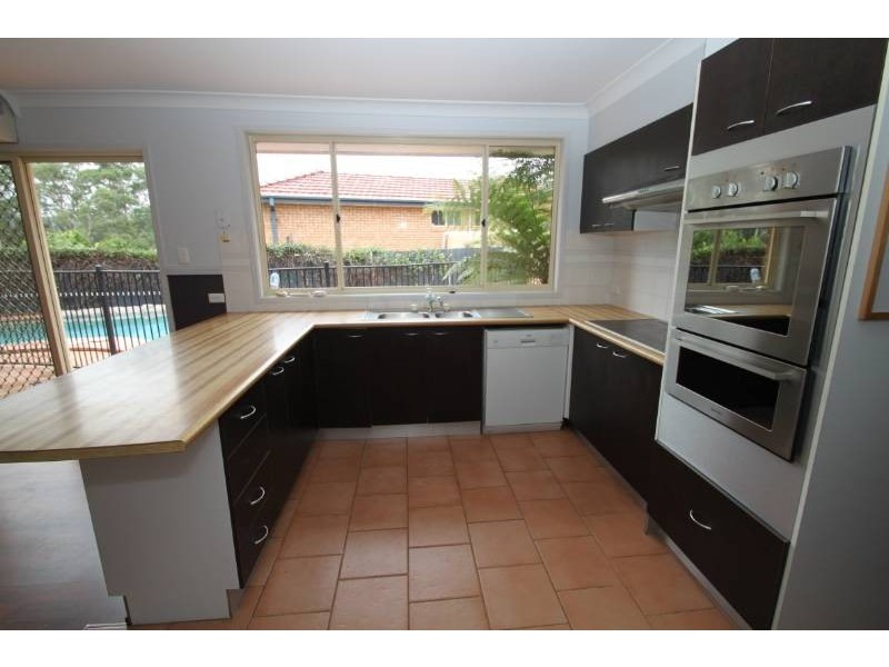 17 Settlers Ridge Close, Lisarow NSW 2250