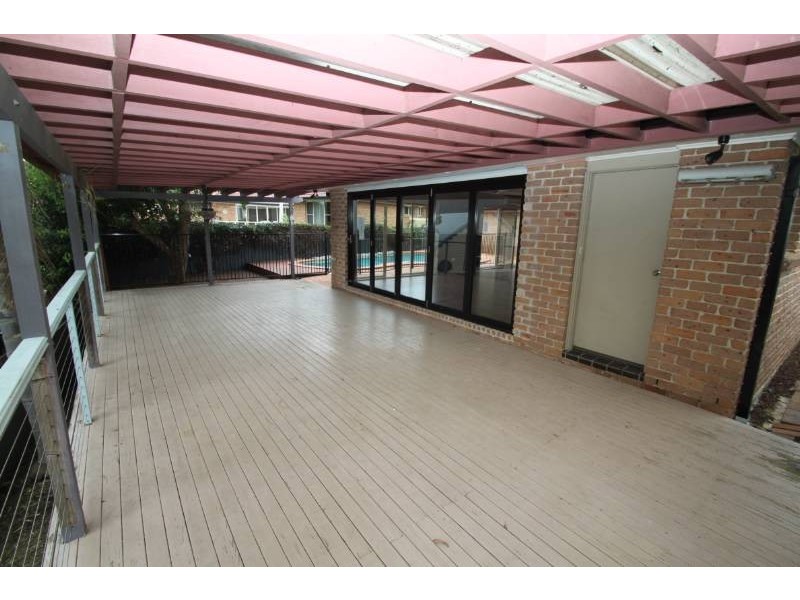 17 Settlers Ridge Close, Lisarow NSW 2250