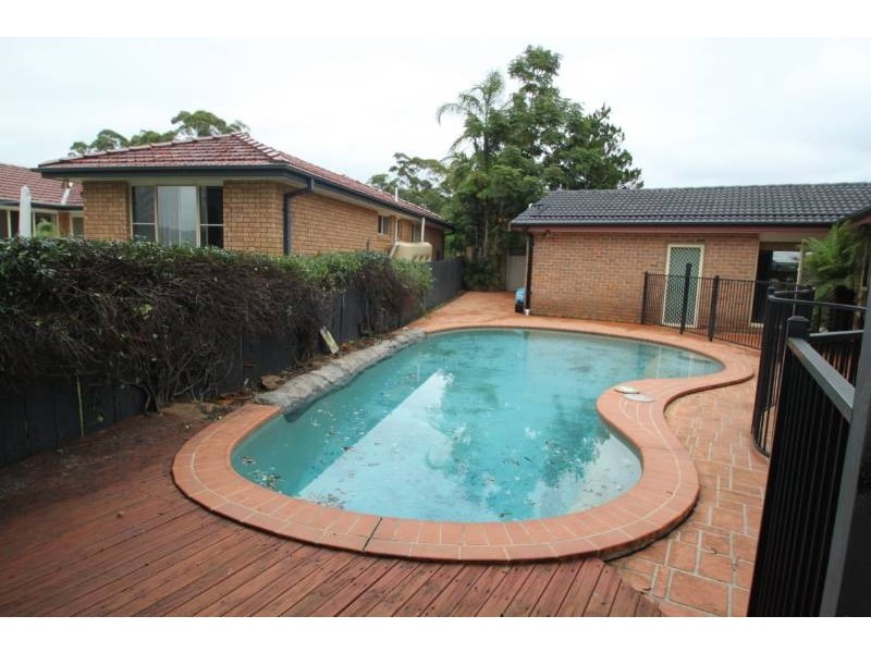17 Settlers Ridge Close, Lisarow NSW 2250