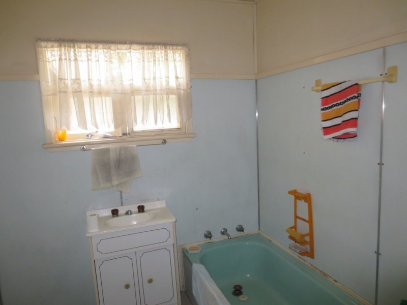 23 Morven Road, Niagara Park NSW 2250