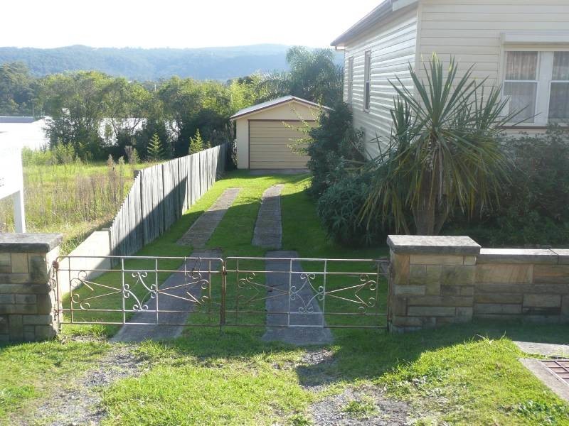 72 Hills Street, North Gosford NSW 2250