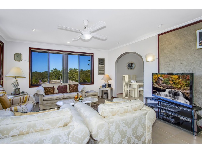 6 Binowee Avenue, Niagara Park NSW 2250