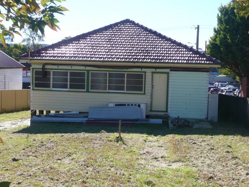 6 Cary Street, Wyoming NSW 2250