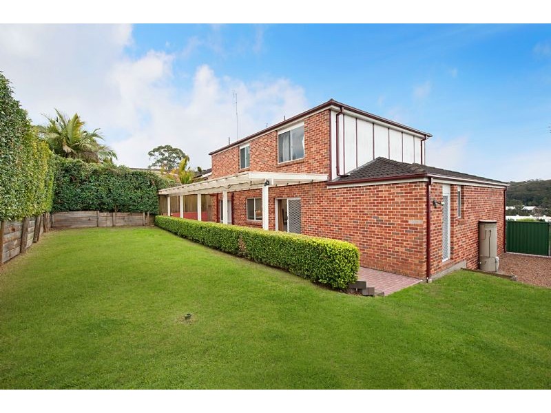 100 Newling Street, Lisarow NSW 2250