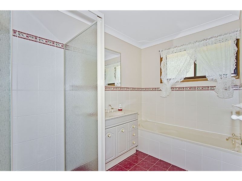 18 Pinetop Avenue, Narara NSW 2250