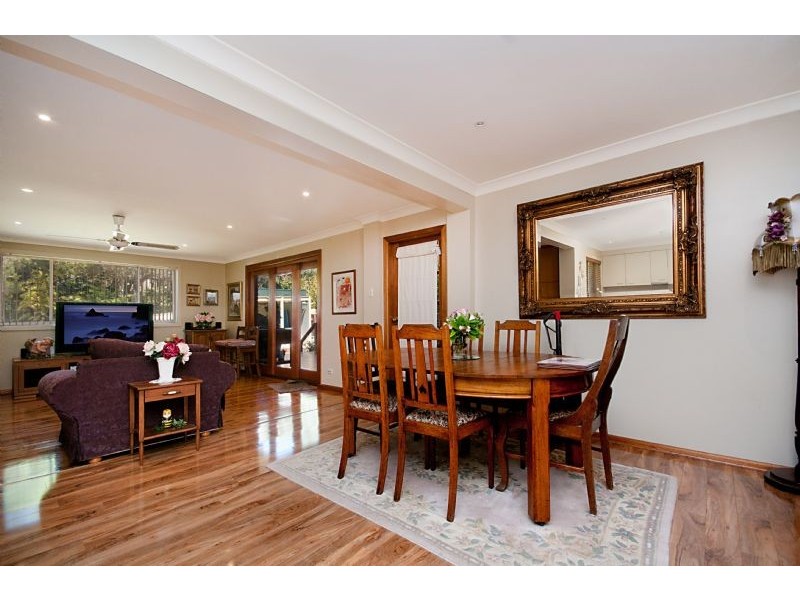 8 Bourbon Street, Wyoming NSW 2250