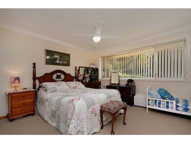 8 Bourbon Street, Wyoming NSW 2250