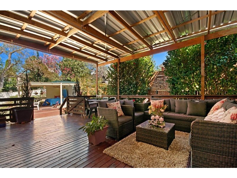 8 Bourbon Street, Wyoming NSW 2250