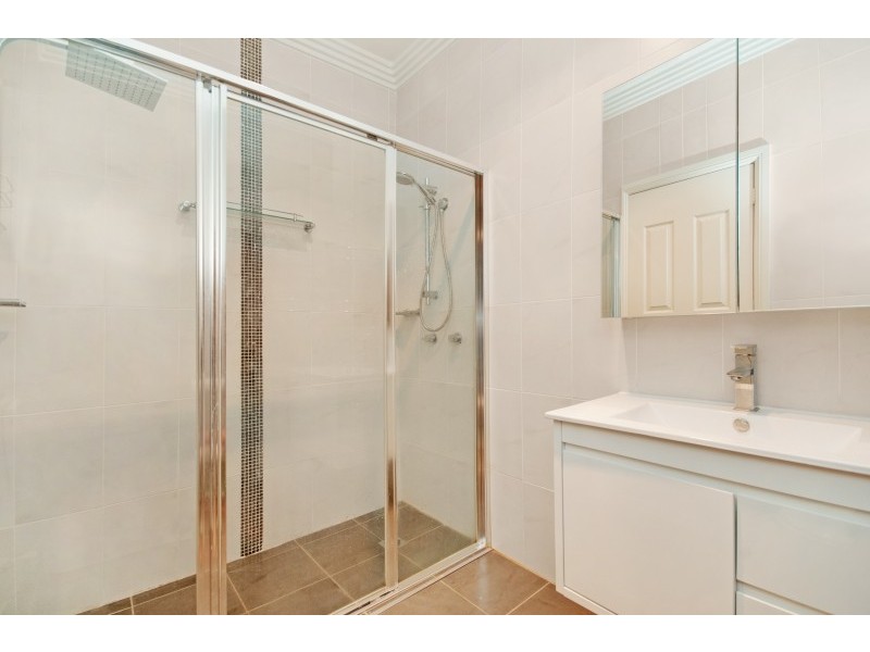 77 Faunce Street West, Gosford NSW 2250