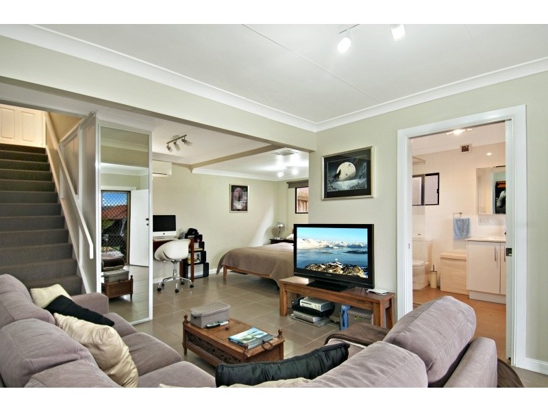 31 Lushington Street, East Gosford NSW 2250