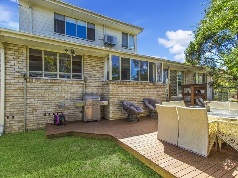 6 Tamarisk Place, Wyoming NSW 2250