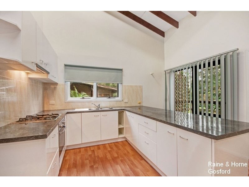 9 Elizabeth Street, Wyoming NSW 2250