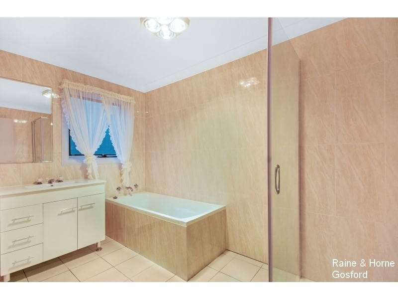 9 Elizabeth Street, Wyoming NSW 2250