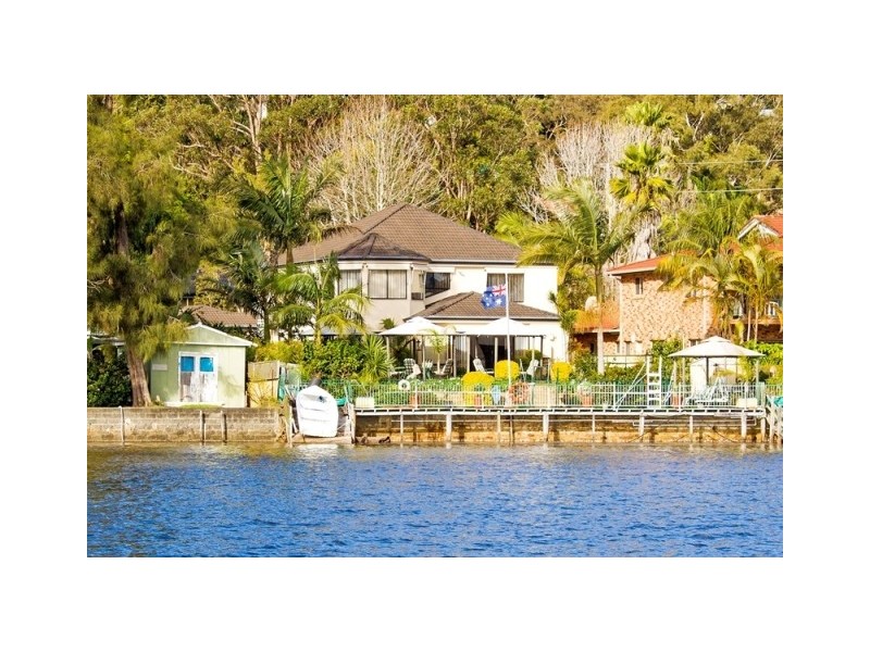 265 Avoca Drive, Green Point NSW 2251