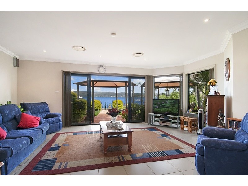 265 Avoca Drive, Green Point NSW 2251