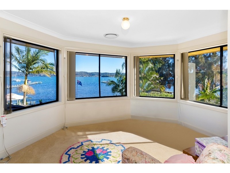 265 Avoca Drive, Green Point NSW 2251