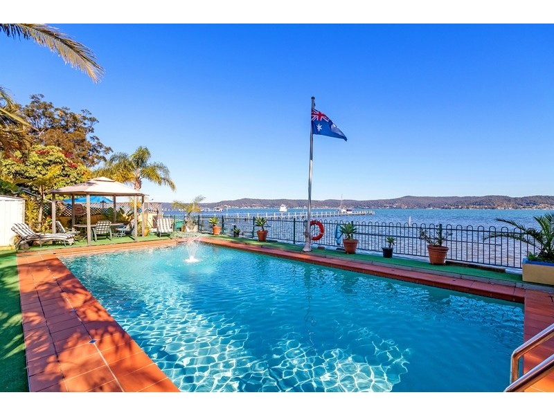 265 Avoca Drive, Green Point NSW 2251