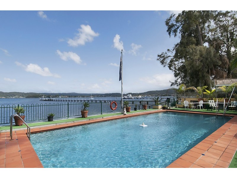 265 Avoca Drive, Green Point NSW 2251