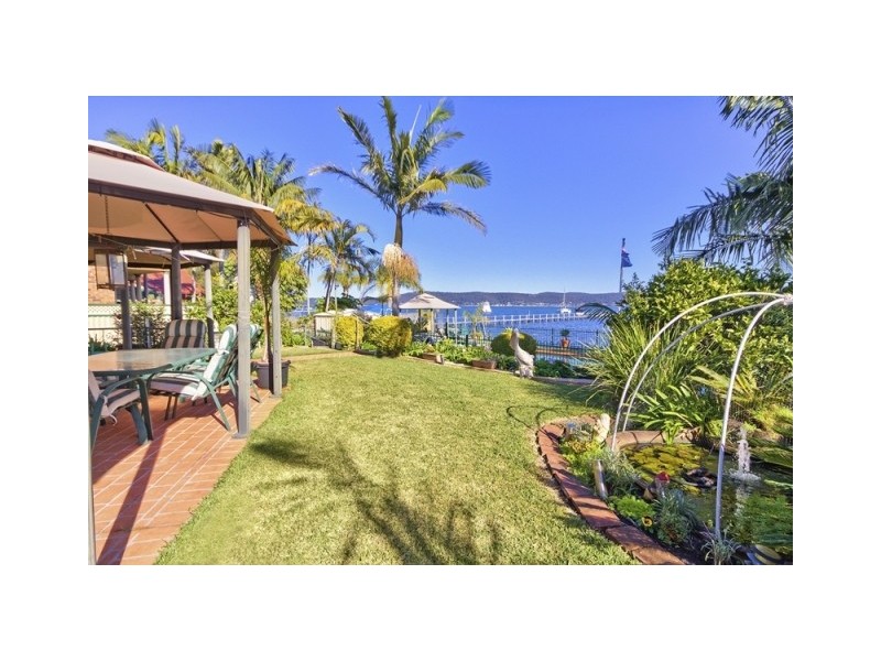265 Avoca Drive, Green Point NSW 2251