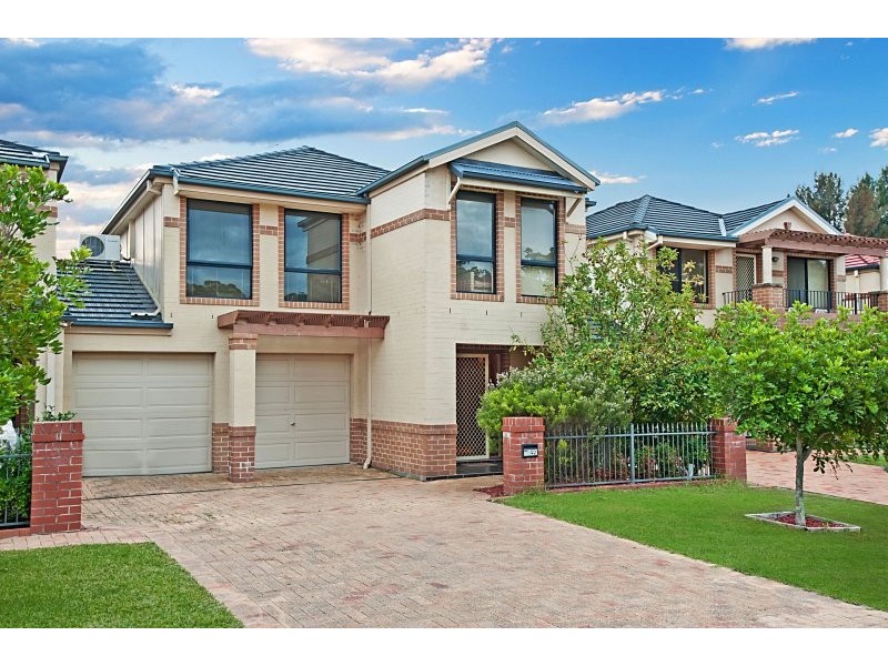 22 Wingello Crescent, Wyoming NSW 2250