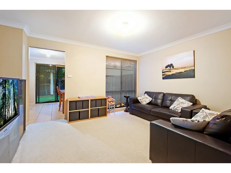 22 Wingello Crescent, Wyoming NSW 2250