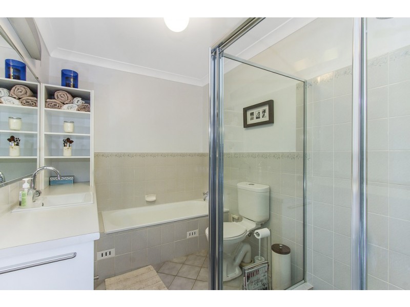 1/13 Wagtail Place, Green Point NSW 2251