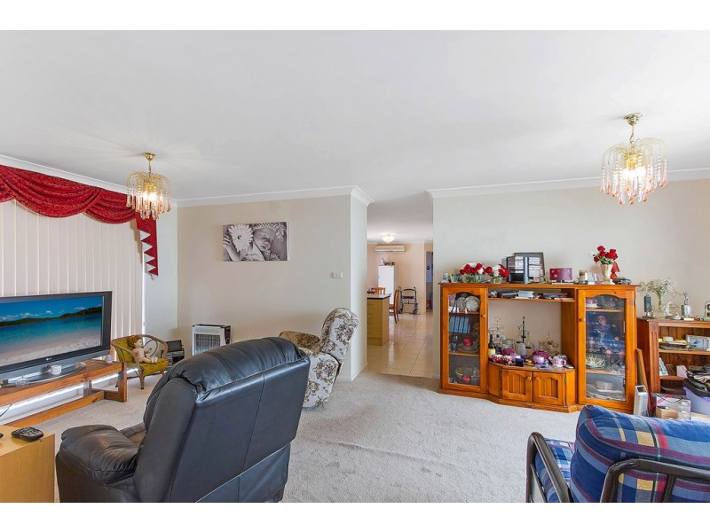 5 Worrell Circuit, Wyoming NSW 2250
