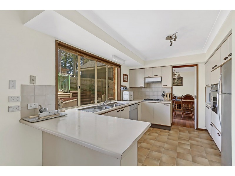 32 Jeannie Crescent, Berkeley Vale NSW 2261