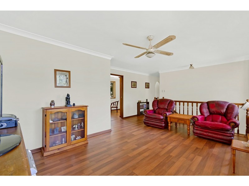 32 Jeannie Crescent, Berkeley Vale NSW 2261