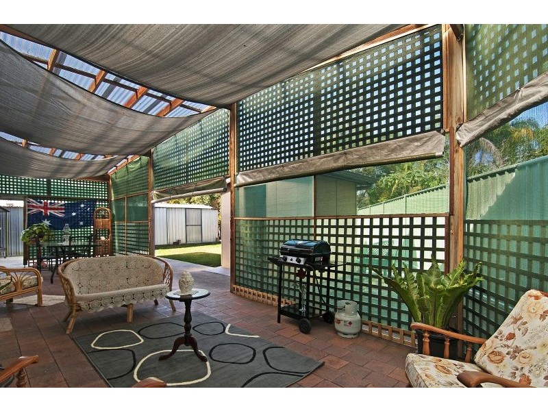 6 Dalton Street, Wyoming NSW 2250