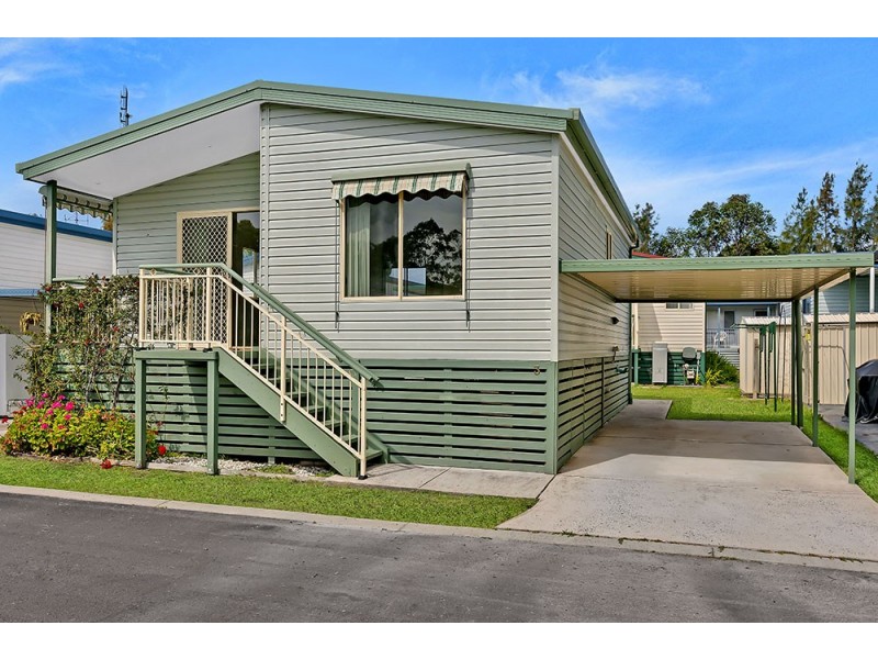 18 Boyce Avenue, Wyong NSW 2259