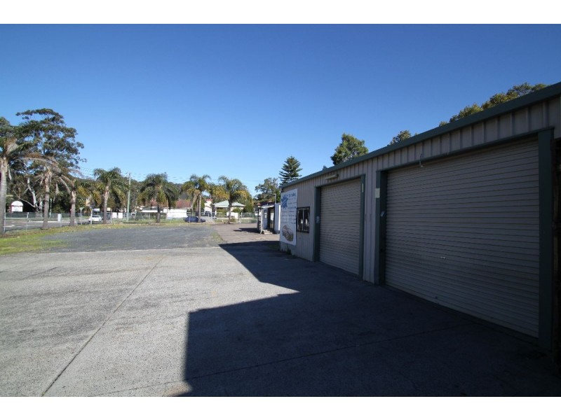 Cnr of Cary Street and Henry Parry Drive, North Gosford NSW 2250