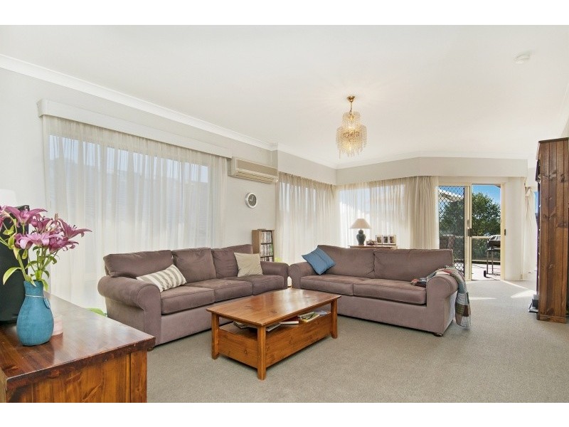 19/9-13 Kurrawa Avenue, Point Clare NSW 2250