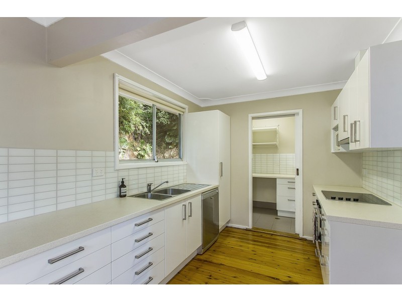 8 Albert Street, Ourimbah NSW 2258