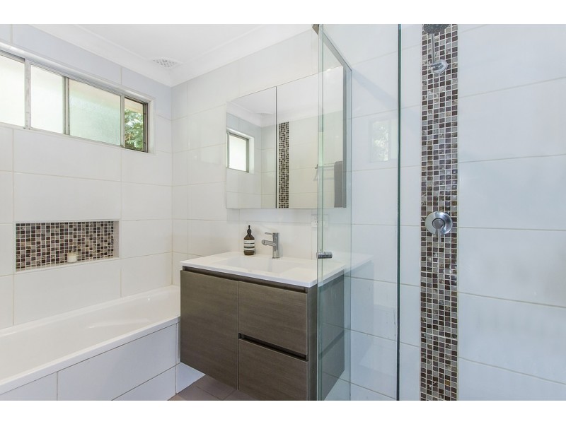 8 Albert Street, Ourimbah NSW 2258