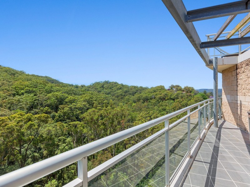 175/80 John Whiteway Drive, Gosford NSW 2250