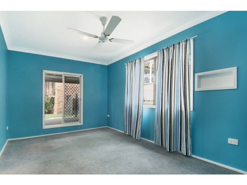 19 Craigend Street, Wyoming NSW 2250