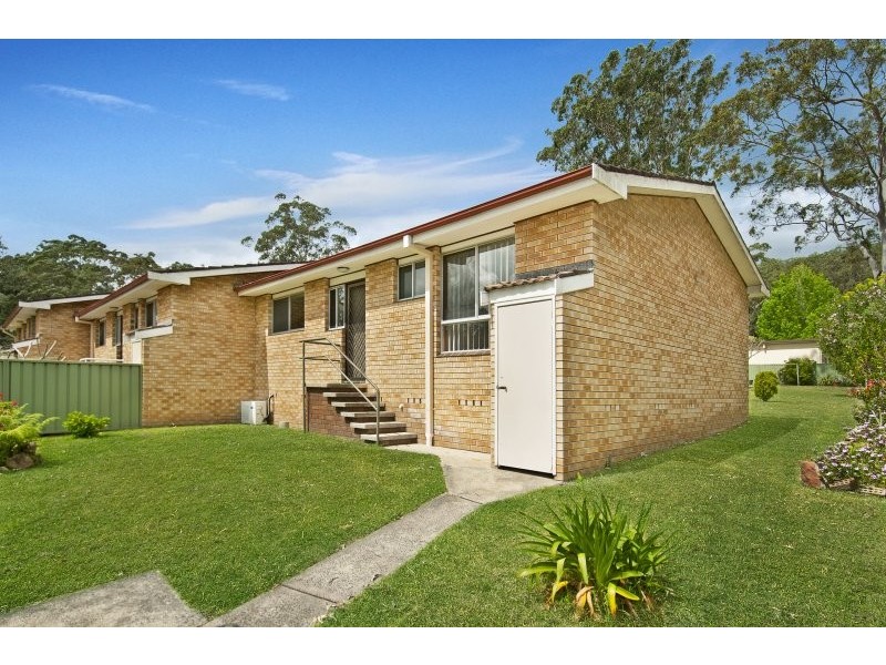 8/4 Kalawarra Road, Wyoming NSW 2250