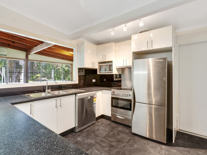 3 Adnamira Close, Wyoming NSW 2250