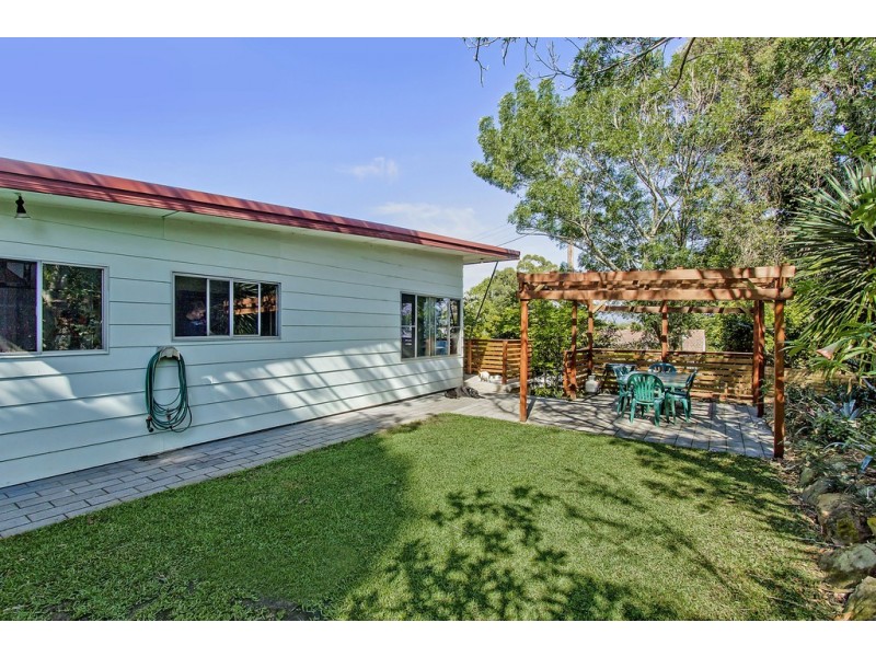 12 Linden Street, North Gosford NSW 2250