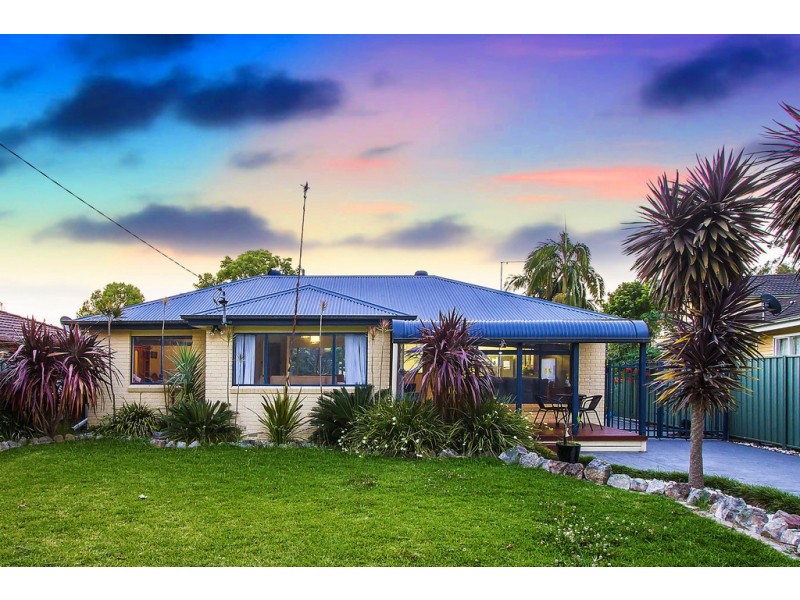 31 Glencoe Avenue, Wyoming NSW 2250