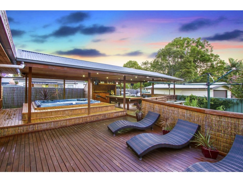 31 Glencoe Avenue, Wyoming NSW 2250