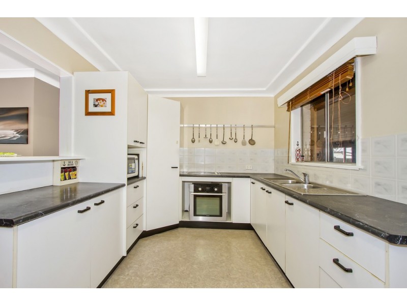 31 Glencoe Avenue, Wyoming NSW 2250