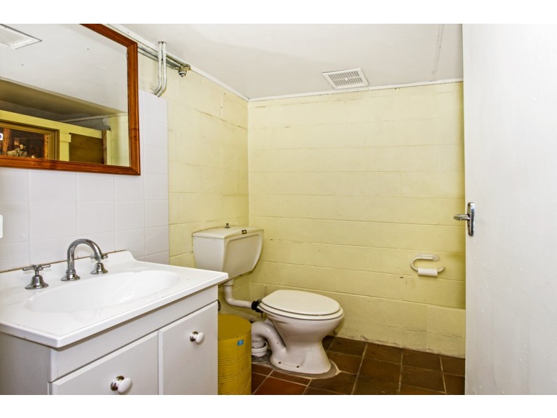 65 Barralong Road, Erina NSW 2250