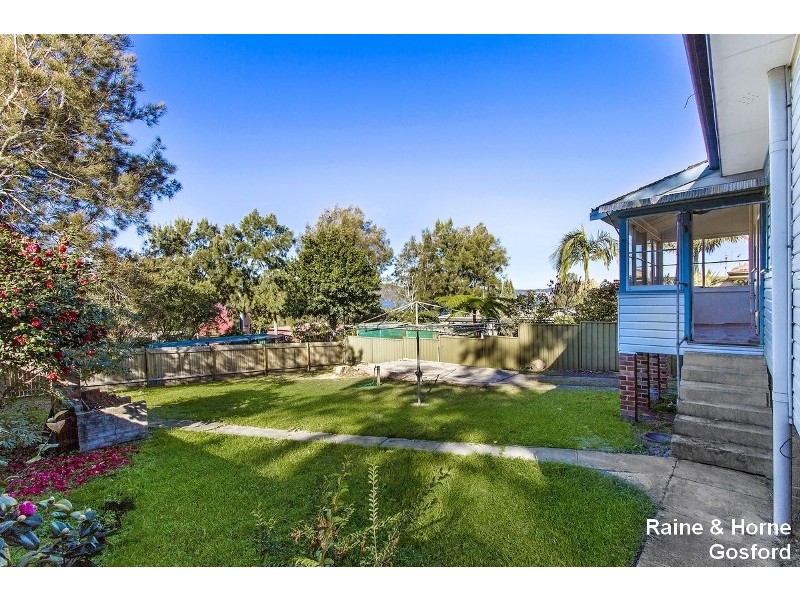 11 Frederick Street, East Gosford NSW 2250