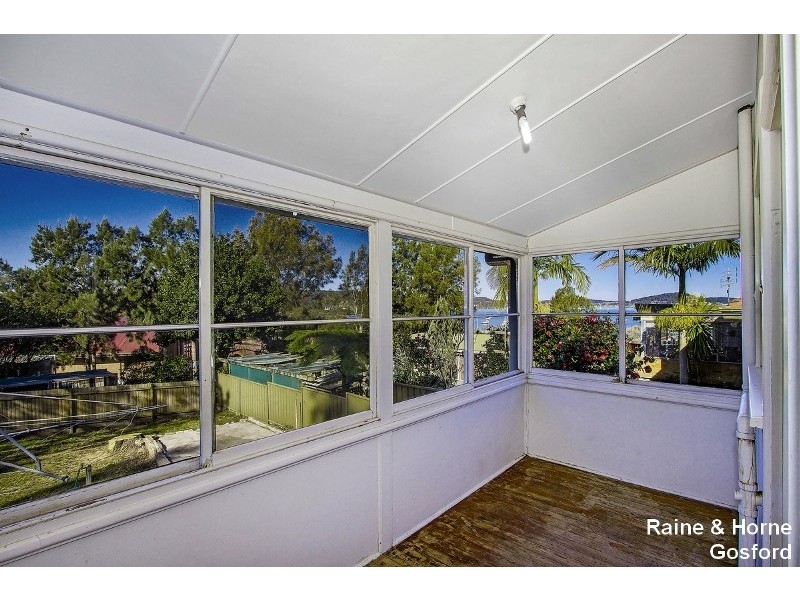 11 Frederick Street, East Gosford NSW 2250